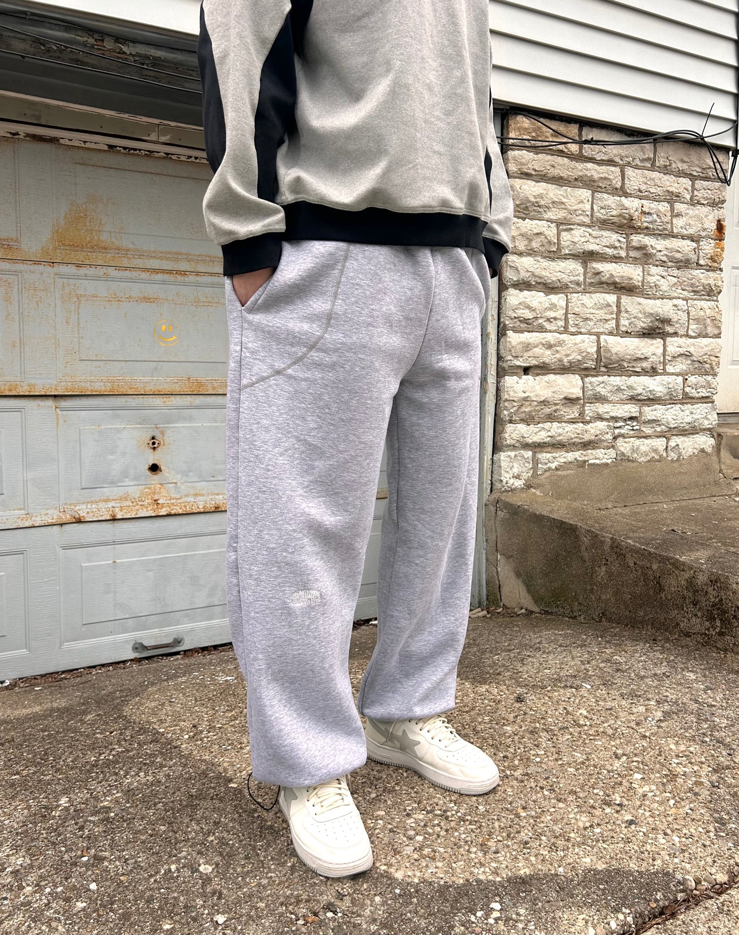 31 DAYS Logo Sweatpants