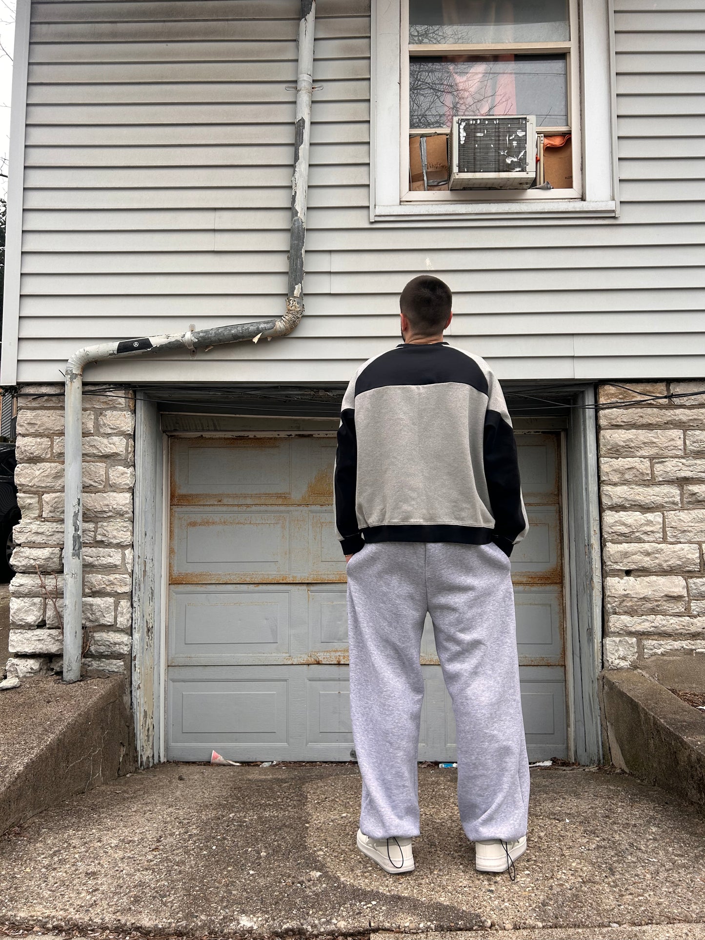 31 DAYS Logo Sweatpants